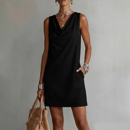 Robe courte sans manches