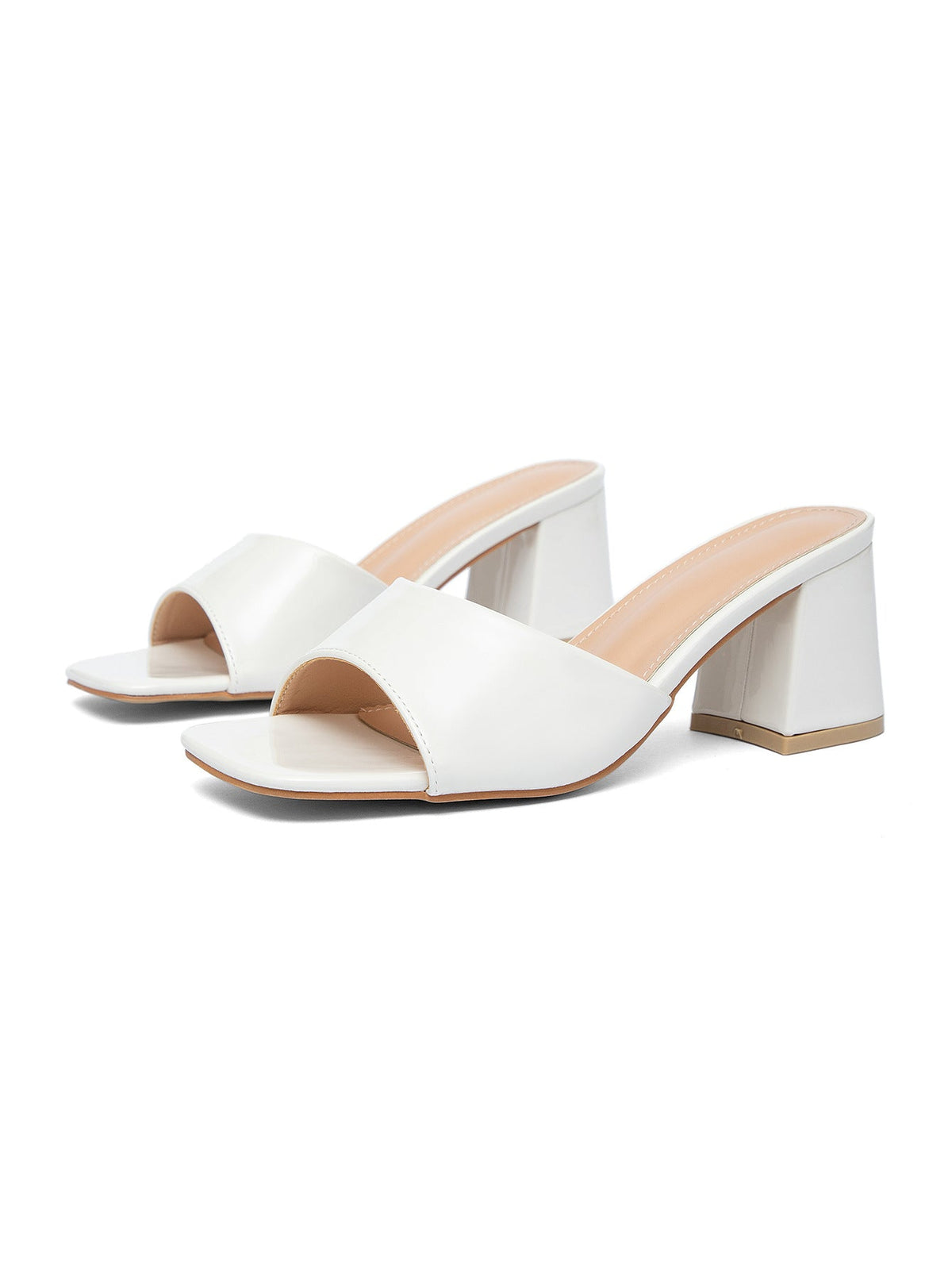 Sandales à talon bloc avec bride asymétrique