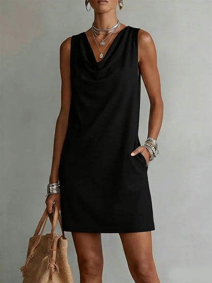 Robe courte sans manches