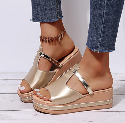 Sandales Compensées – Confort & Allure Chic