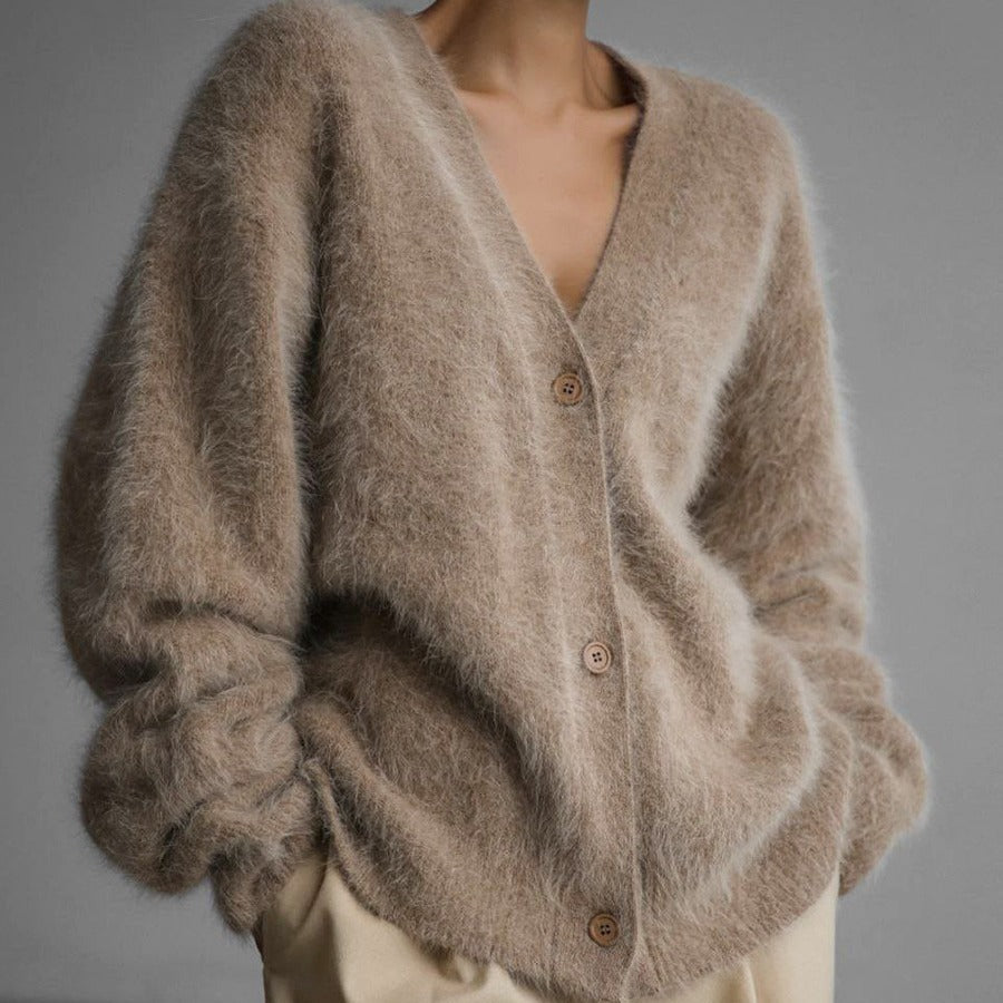 Perlinia Cardigan à Col V, look élégant